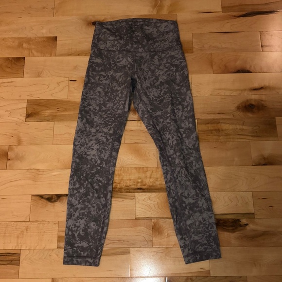 Lululemon 25” Wunder Train - Picture 2 of 5